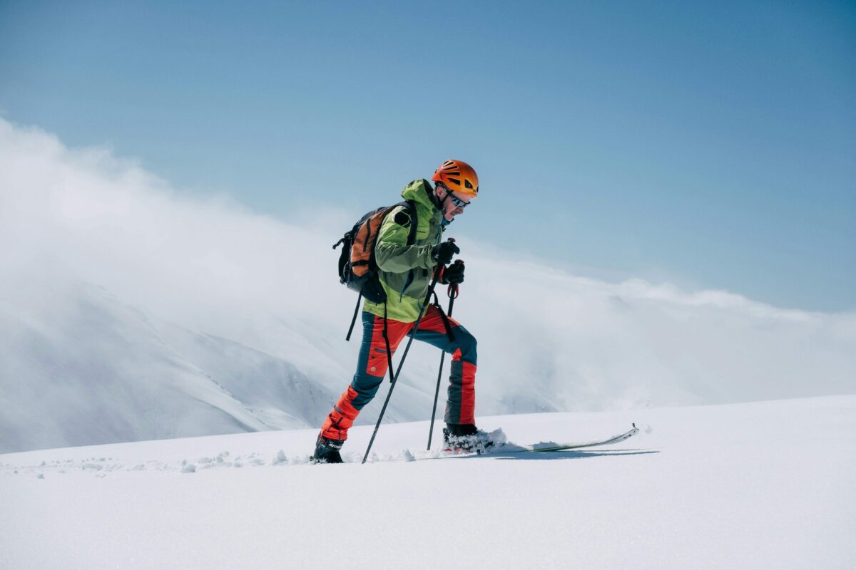 Skiwear example from top sportswear manufacturers for sports apparel suppliers